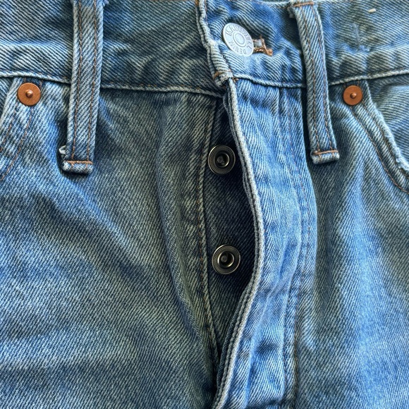 NWOT Madewell Relaxed Ripped Denim Shorts Homecrest Wash Blue Size 28 - Picture 5 of 9